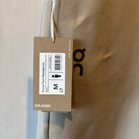 ON MENS RUNNING ON CLOUDS FOCUS TECH SWEATPANTS IN DESERT SIZE MEDIUM 1MF30320603