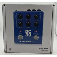 TC ELECTRONIC DC30 AMPWORX GUITAR PREAMP PEDAL WITH CHANNEL CONTROLS