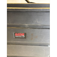 GATOR CASE MOLDED LCD/LED TV AND MONITOR CASE FITS 44-49" FLAT SCREEN