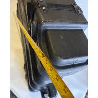 GATOR CASE MOLDED LCD/LED TV AND MONITOR CASE FITS 44-49" FLAT SCREEN