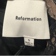 REFORMATION WOMENS MONICA BLACK SILK TOP SIZE SMALL 1314146BLK00S