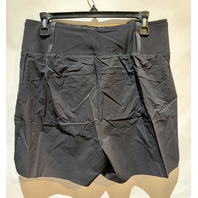 ON CLOUD MEN'S ULTRA SHORTS IN BLACK 1MF30140553 SIZE M MEDIUM NWT