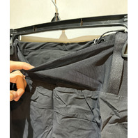 ON CLOUD MEN'S ULTRA SHORTS IN BLACK 1MF30140553 SIZE M MEDIUM NWT