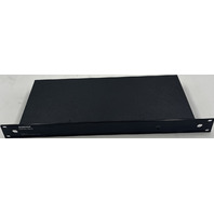 SHURE UA844+SWB/LC ANTENNA/POWER DISTRIBUTION SYSTEM 470-952MHZ