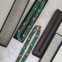 LOT 0F 2 - TWISTED TURQUOISE COLORED BEADED NECKLACES  00889Q