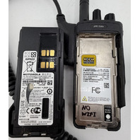 QTY 10 MOTOROLA XPR7550E AAH56RDN9WA1AN TWO WAY RADIO MICROPHONE +EC12M CHARGER