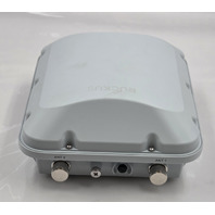 RUCKUS T350SE WIFI 6 OUTDOOR WIRELESS ACCESS POINT 901-T350-USS1 W/ MOUNTING KIT