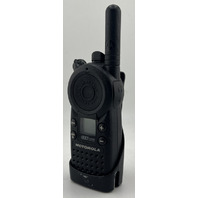 MOTOROLA CLS140 CU1410BKV4BB HANDHELD WALKIE TALKIE WITH BELT CLIP 