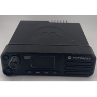 MOTOROLA AAM28UMC9RA1AN XPR 5380E 800MHZ 10-30 WATTS DIGITAL MOBILE RADIO