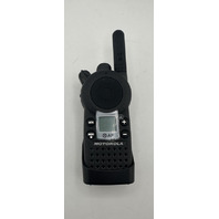 LOT OF 4 MOTOROLA AP1810BKN8BB UHF BUSINESS WALKIE TALKIE TWO-WAY RADIOS