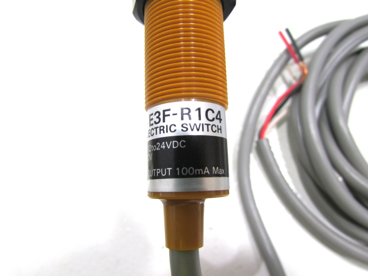 * NEW OMRON E3F-R1C4 PHOTOELECTRIC SWITCH 100MA 12-24VDC *WARRANTY ...