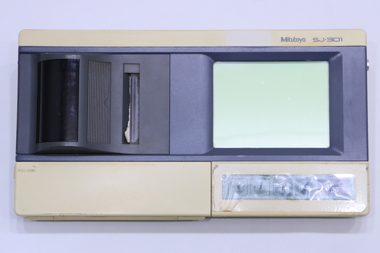 MITUTOYO SJ301 SURFTEST SURFACE TESTER Premier Equipment Solutions, Inc.