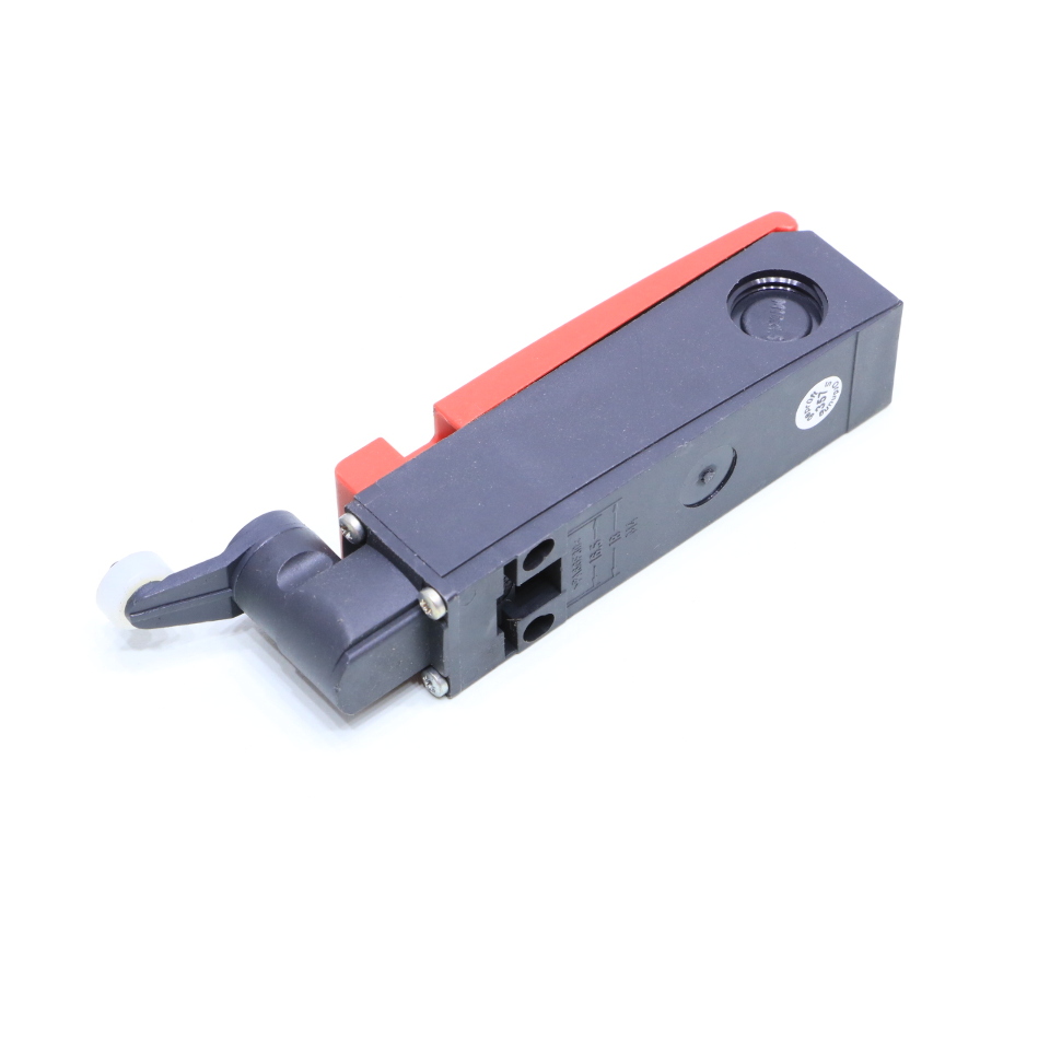 NEW EUCHNER NM12HBAM SAFETY SWITCH Premier Equipment Solutions, Inc.