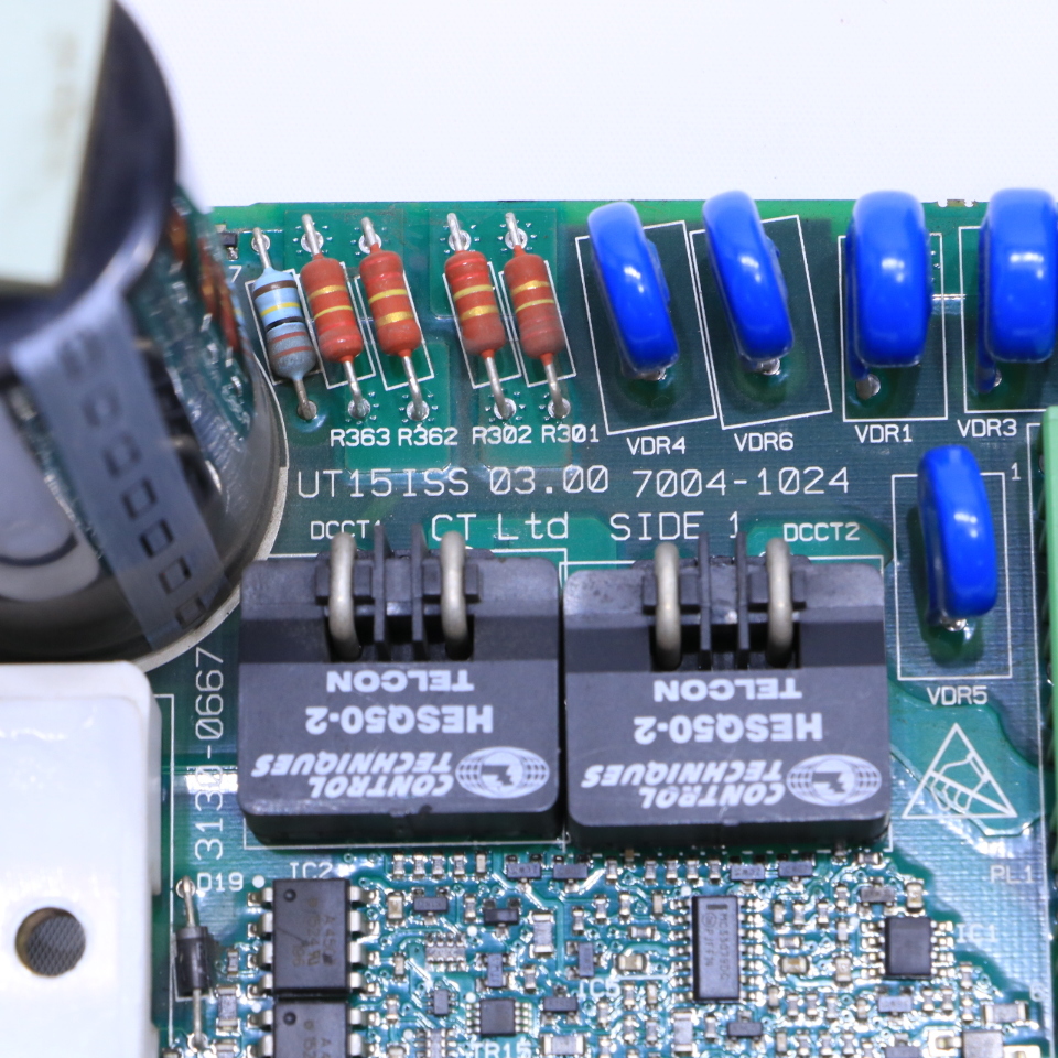 EMERSON CONTROL TECHNIQUES SP1401 UT15ISS0300 DRIVE BOARD W/ HEAT SINK