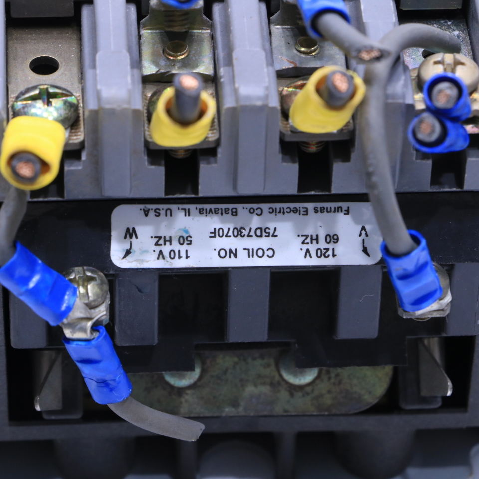 * FURNAS 14DP32A*61 37A STARTER 3PHASE 200230V/460575V 7.5HP/10HP