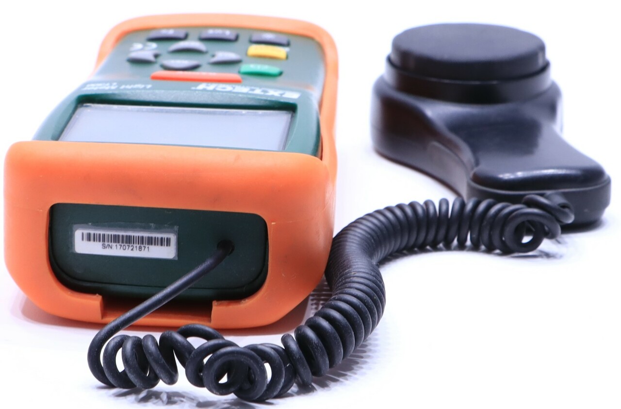 EXTECH LT300 LIGHT METER Premier Equipment Solutions, Inc.