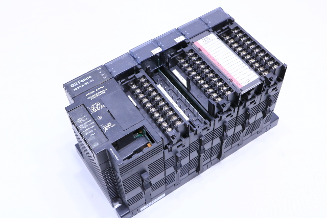 * GE FANUC 90-30 5-SLOT RACK CONTROLLER WITH MODULES IC693CPU311U