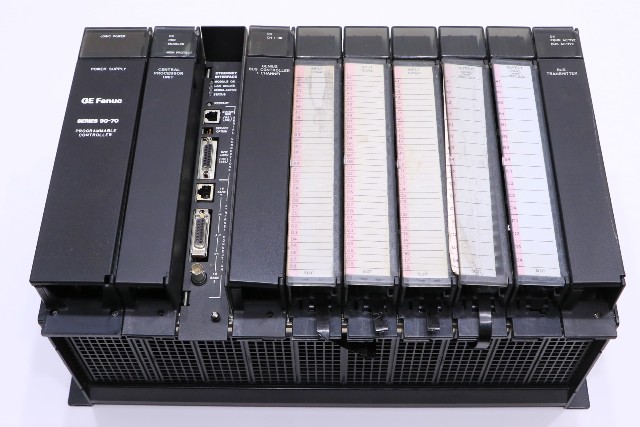 * GE FANUC 90-70 RACK CONTROLLER WITH MODULES IC697CPM914 IC697CMM742