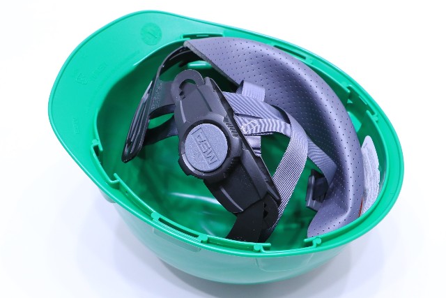 NEW MSA V-GARD CSA Z94.1-15 TYPE 1 MEDIUM FAS-TRAC 475362 CAP HAT