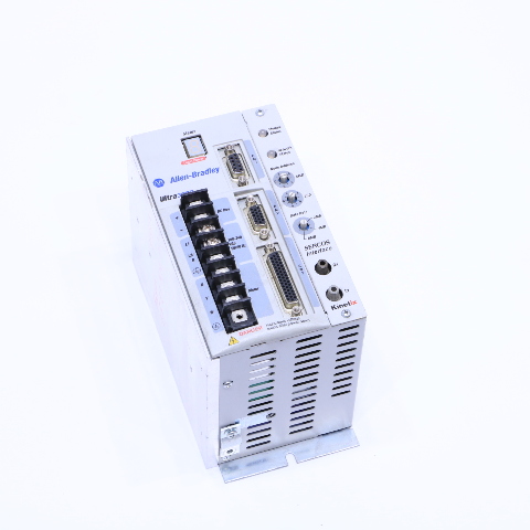 ALLEN BRADLEY ULTRA3000 2098-DSD-005-SE SERVO DRIVE