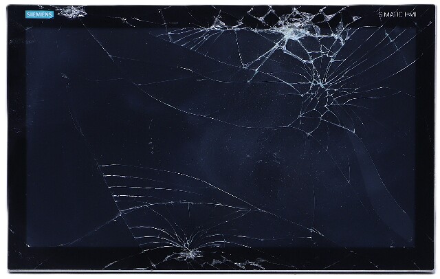 SIEMENS SIMATIC HMI 6AV7241-5LG34-0FA0 IPC 477E. 22" MULTITOUCH PANEL PC