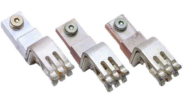 * LOT OF (3) SQUARE D SCHNEIDER ELECTRIC LUGS 3 X 1.75" WIDE FOR A CIRCUIT BREAKER