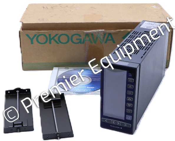 * SURPLUS YOKOGAWA YS1700 YS1700-000/FM PROGRAMMABLE INDICATING CONTROLLER