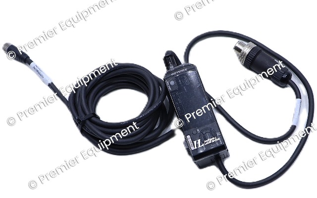 * KEYENCE IL-1050 LASER SENSOR  