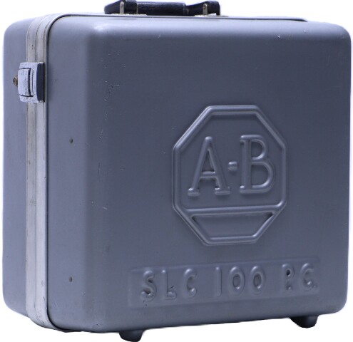 * ALLEN BRADLEY 1745-LP101 PROCESSOR UNIT WITH CASE