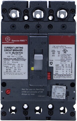 * GE SPECTRA RMS SELA36AT0030 30A CURRENT LIMITING CIRCUIT BREAKER