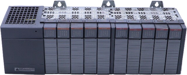 * ALLEN BRADLEY SLC 500 1746-A10 /B 10-SLOT RACK W/ 1746-P4 1746-OW16 1746-IA16