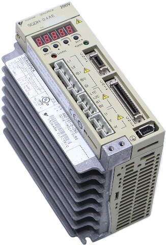 * YASKAWA ELECTRIC SERVOPACK SGDH-04AE 200-230V 50/60Hz SERVO DRIVE