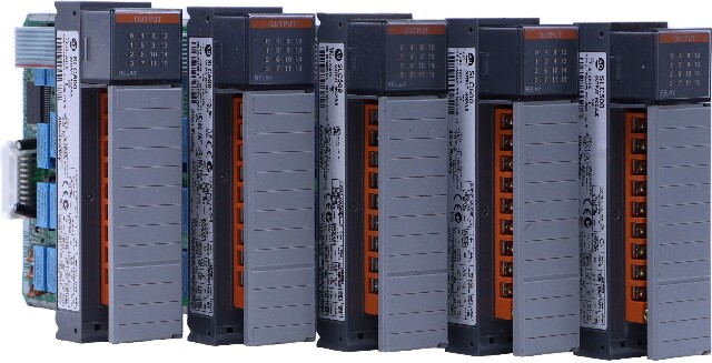 * LOT OF 5 ALLEN BRADLEY 1746-OW16 SER D SLC500 OUTPUT MODULES