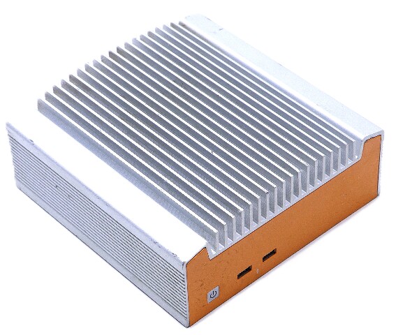 LOGIC ML500G-50-29228 FANLESS INDUSTRIAL COMPUTER WINDOWS 10 