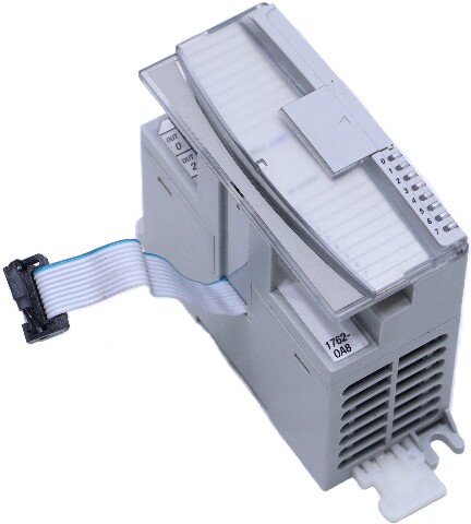* ALLEN BRADLEY 1762-OA8 SERIES A MICROLOGIX PLC OUTPUT MODULE