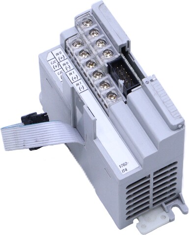 * ALLEN BRADLEY 1762-IT4 SERIES A MICROLIGIX 4 CHANNEL THERMOCOUPLE INPUT MODULE *READ*