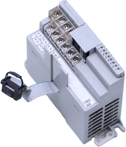 * ALLEN BRADLEY 1762-IA8 SER A MICROLOGIX 8 PT 120 VAC INPUT MODULE *READ*