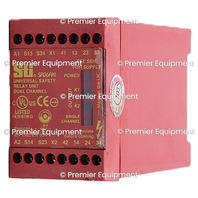 * STI 44510-0330 SR06AM UNIVERSAL SAFETY RELAY