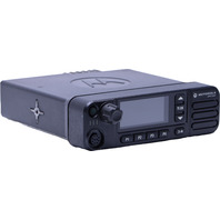 MOTOROLA XPR 5550 AAM28TRN9KA1AN MOBILE VEHICLE TWO-WAY RADIO
