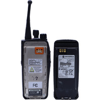 MOTOROLA XPR 6580 AAH55UCH9LB1AN PORTABLE HANDHELD RADIO AND CHARGER