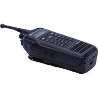 MOTOROLA XPR 6580 AAH55UCH9LB1AN PORTABLE HANDHELD RADIO AND CHARGER