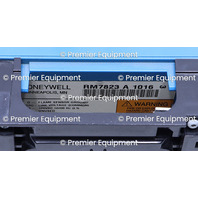 * HONEYWELL RM7823 A 1016 RM7823A1016 BURNER CONTROL with ULTRAVIOLET FLAME AMPLIFIER