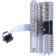 * ALLEN BRADLEY 1762-IA8 SERIES A MICROLOGIX 8 PT 120 VAC DIGITAL PLC INPUT MODULE