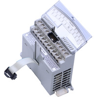 * ALLEN BRADLEY 1762-OW16 SERIES B 16 POINT RELAY OUTPUT MODULE