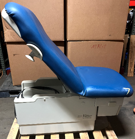 Pre-Owned Ritter 222 Power Hi-Low Exam Table Foot Control