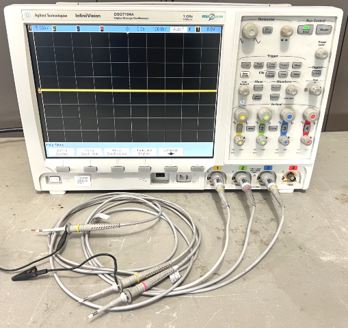 Agilent DSO7104A oscilloscope