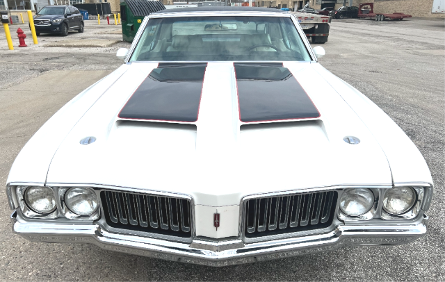 Beautiful 1970 Oldsmobile Cutlass Supreme 455 OAI Hood Posi-Trac !!!