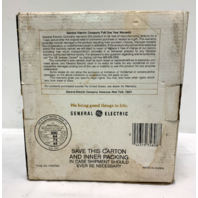 VINTAGE GE Mobile CB Radio Transceiver Model 3-5808 40 Channel Two-Way Radio