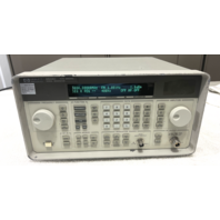 HP 8648C Synthesized Signal Generator ( 9 KHz - 3200 MHz )