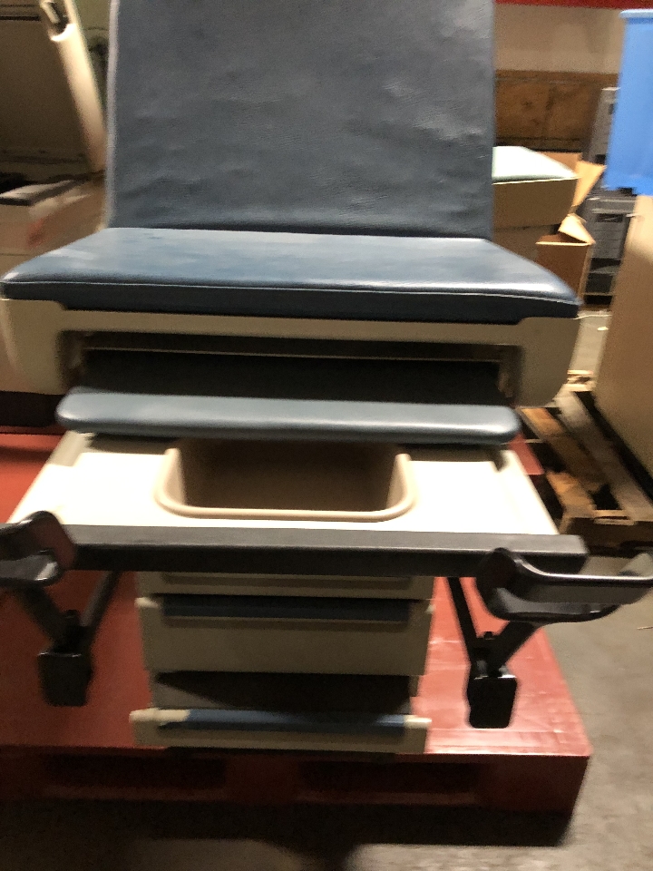 Ritter Midmark 404 Medical Patient Exam Table w/ Stirrups 404005 eBay